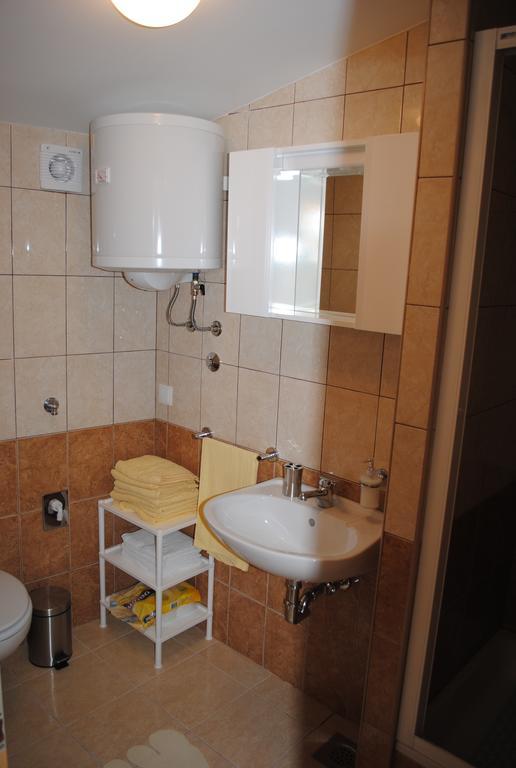 Apartments Kairos - Bili 9 Kaštela Zimmer foto